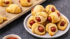 Crowd-Favourite Social gathering Snacks